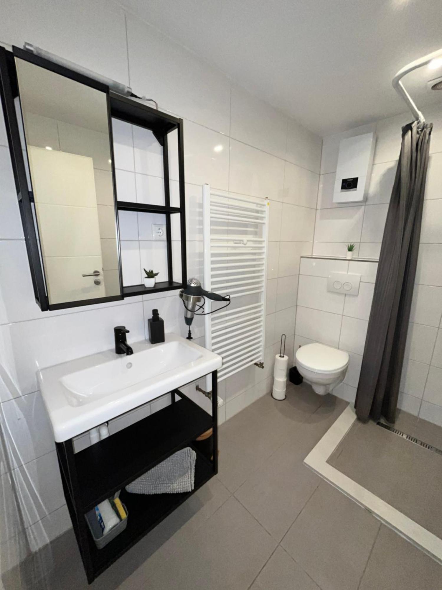 Apartment Central 10B 40Qm Wi-Fi Free Parking Calm Back House Dortmund Zewnętrze zdjęcie